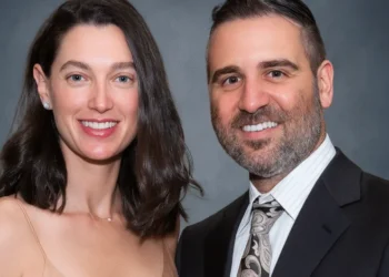 misha ezratti net worth