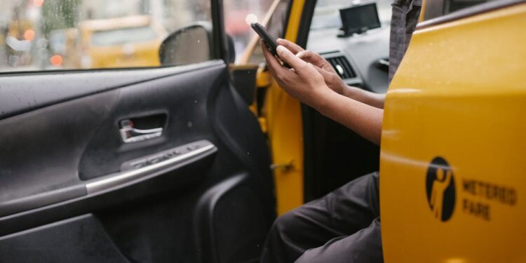 Airport Taxi Addlestone