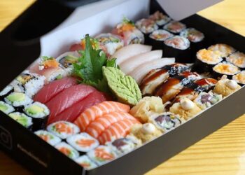 Custom Sushi Boxes